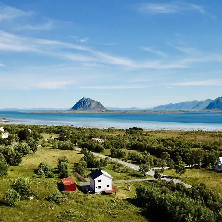 Basecamp Lofoten Ferienhaus Bostad