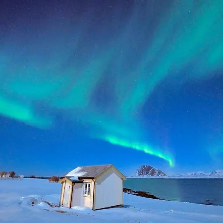 Basecamp Lofoten Ferienhaus Bostad